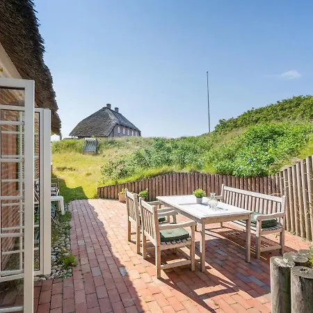 Mattias - 100m From The Sea By Interhome